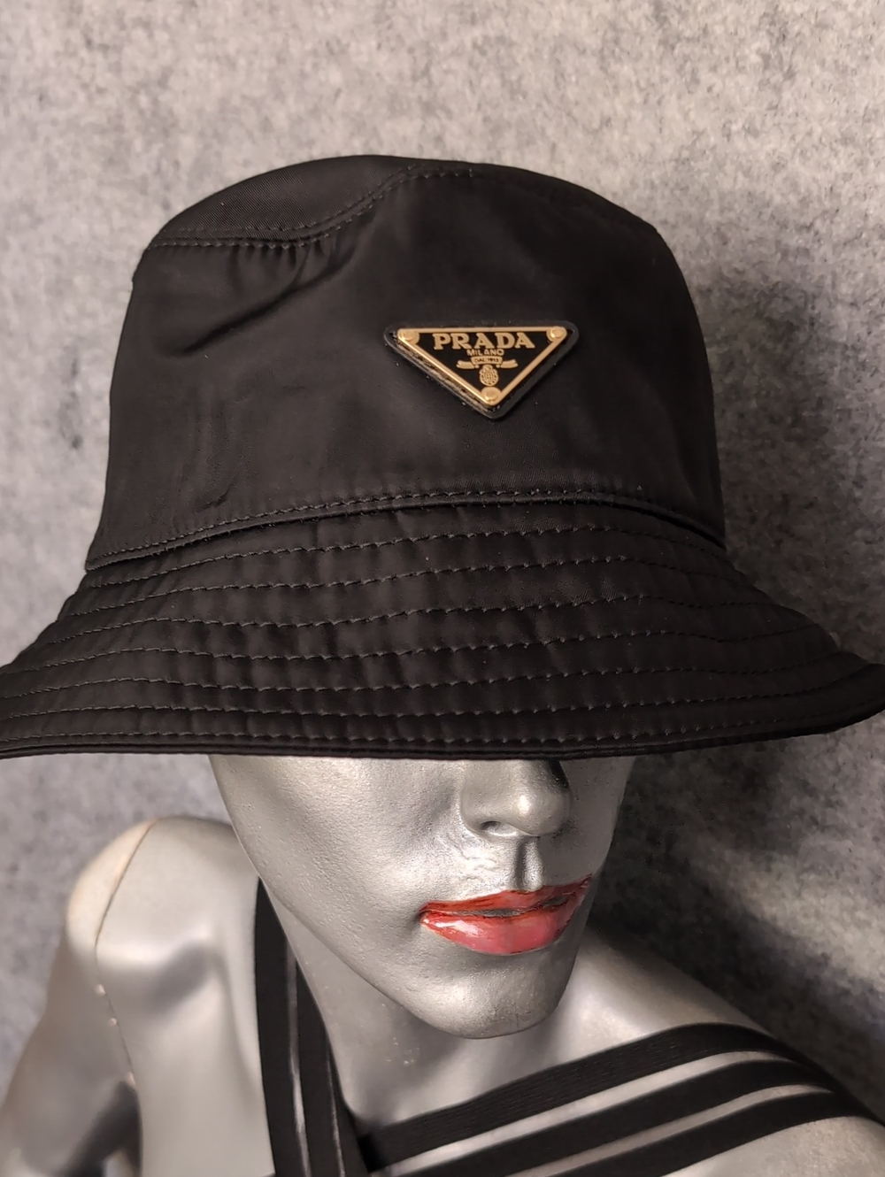 Prada Re-Nylon Bucket Hat Black Medium - Picture 14 of 15